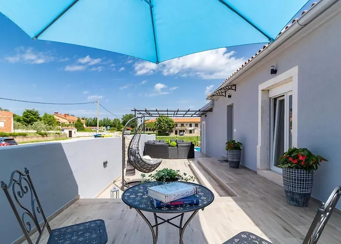 Σπίτι διακοπών House Imela